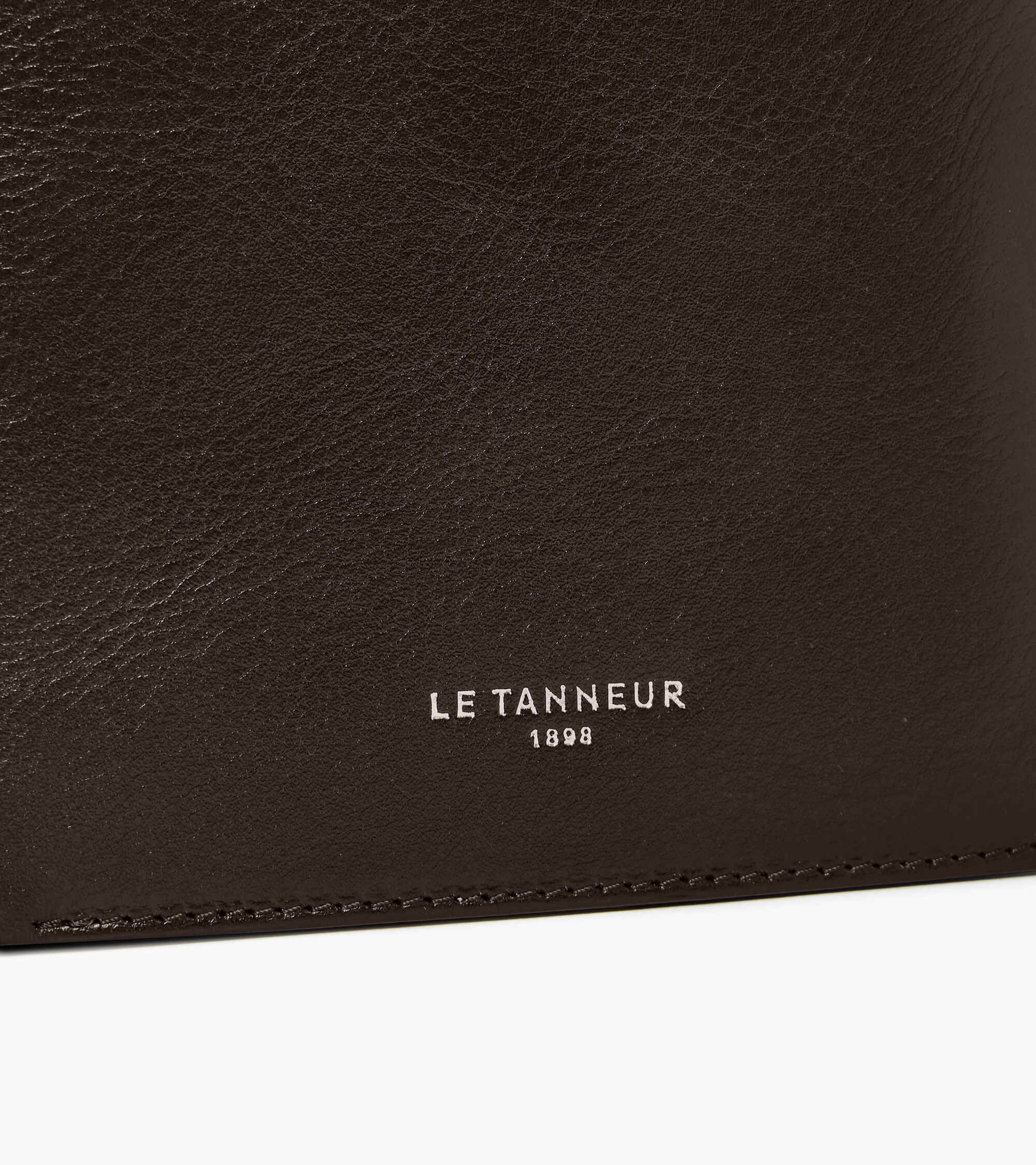 Lucien オイルレザー フラップ付き 二つ折り財布
