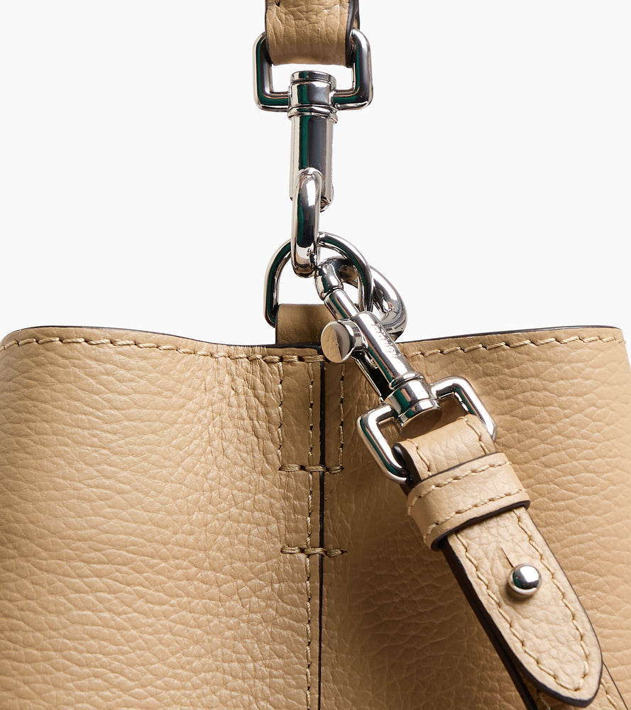 Bucket Bag Louise aus genarbtem Leder